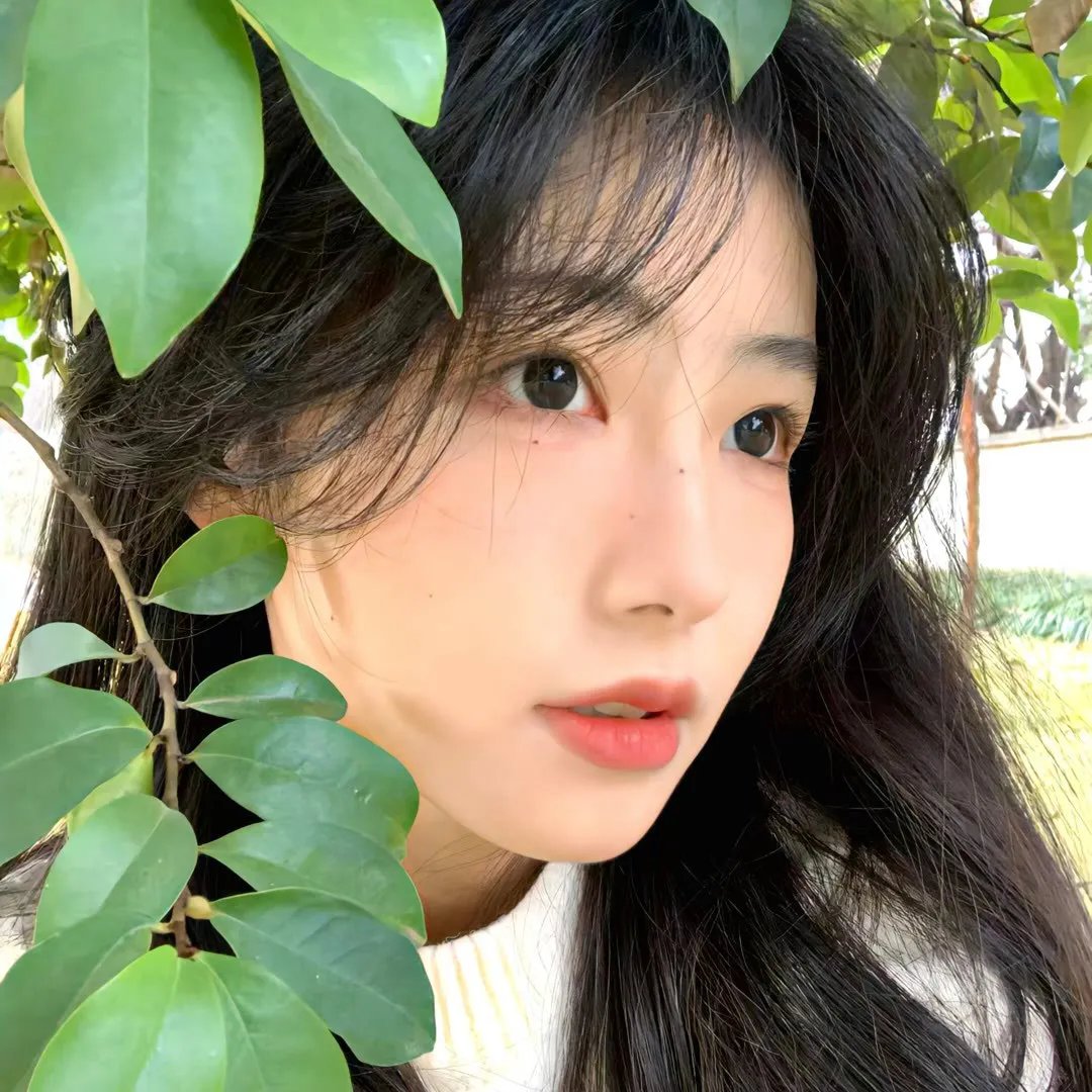 恶魔是一个女人海报