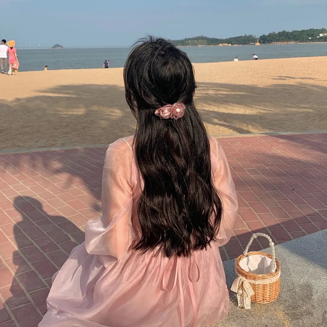 爆炸海报